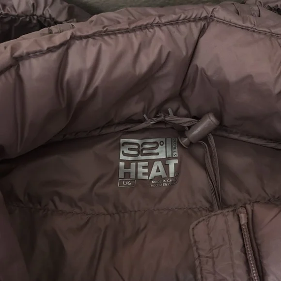 32 Degrees Women's Puffer Jacket in Mauve - Picture 2 of 3